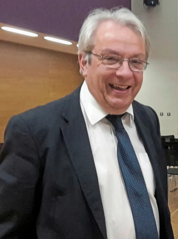 Andrew Warren. (28877787)