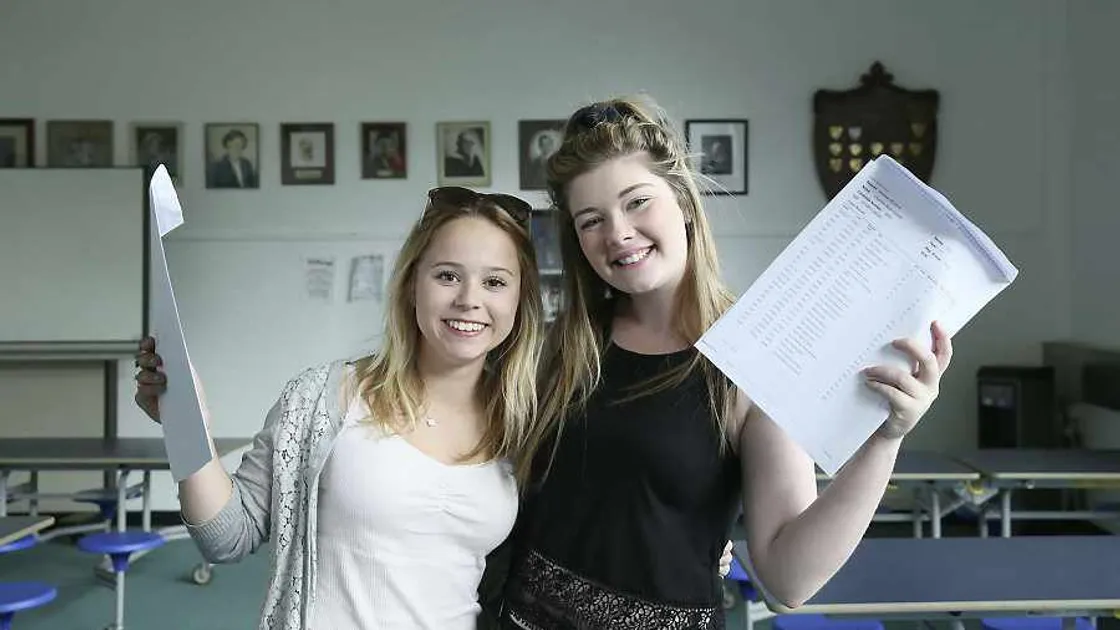 Grammar School. L>R Phoebe Lewis and Charlotte Cosnett