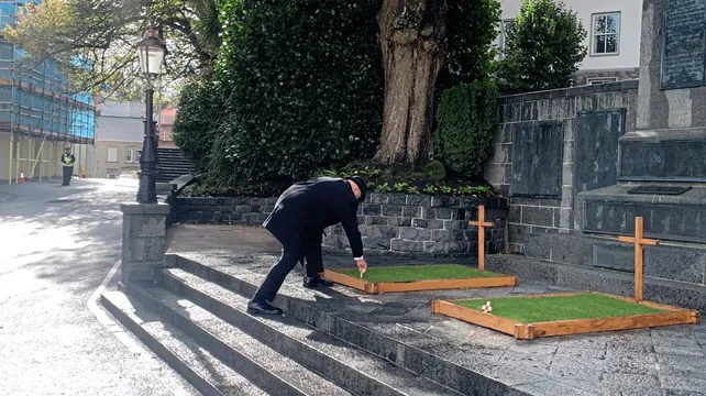 Field of Remembrance dedication dodges the rain