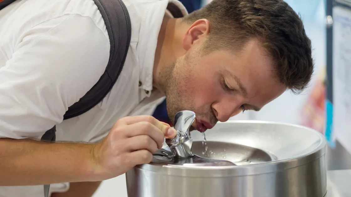 shutterstock drinking fountain. (20551333)