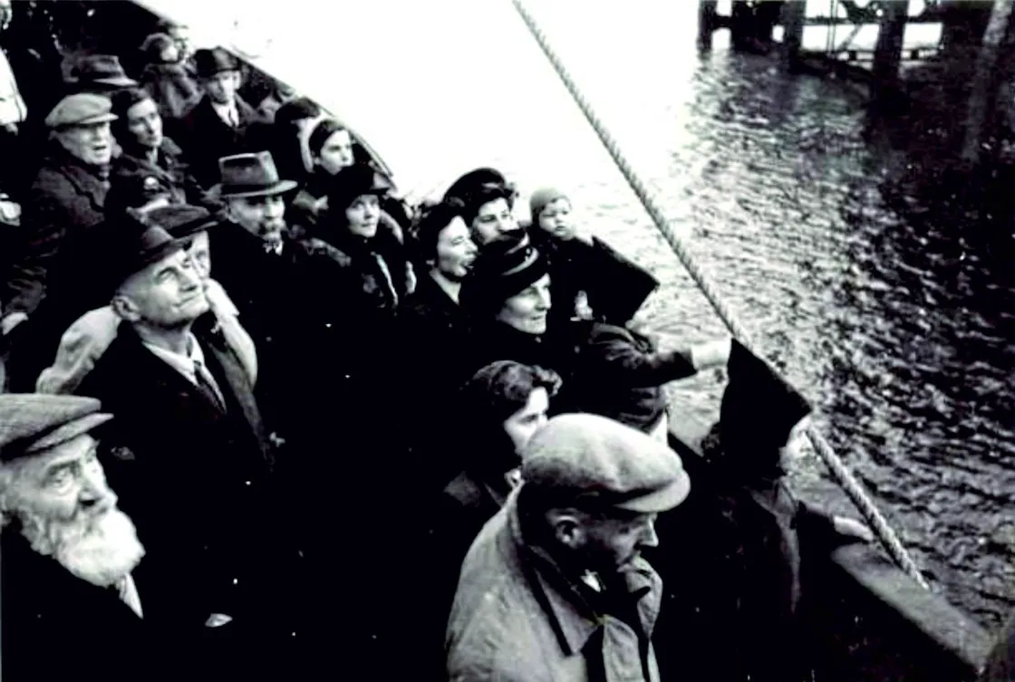 More than a hundred exiled Ridunians got back home 80 years ago today