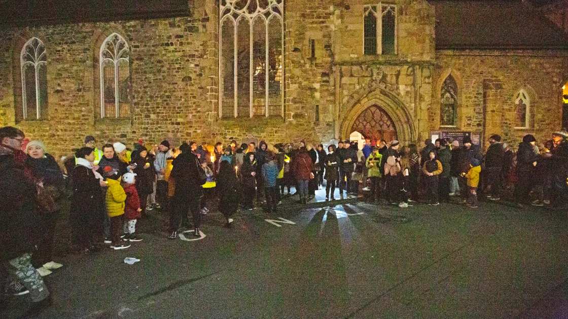 Local support for the people of Ukraine was shown in a vigil and a candlelight march from the Town Church to the Liberation Monument. (30547447)