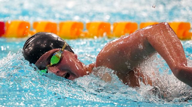 Guernsey quartet smash Island record to reach relay final