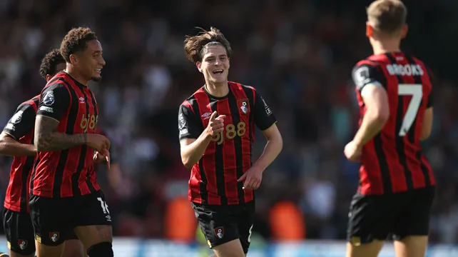 Scott opens home Bournemouth account in style