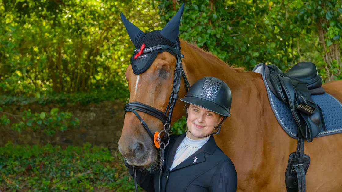 Lani Wall with her 19-year-old horse George who lost an eye in an accident earlier this year.