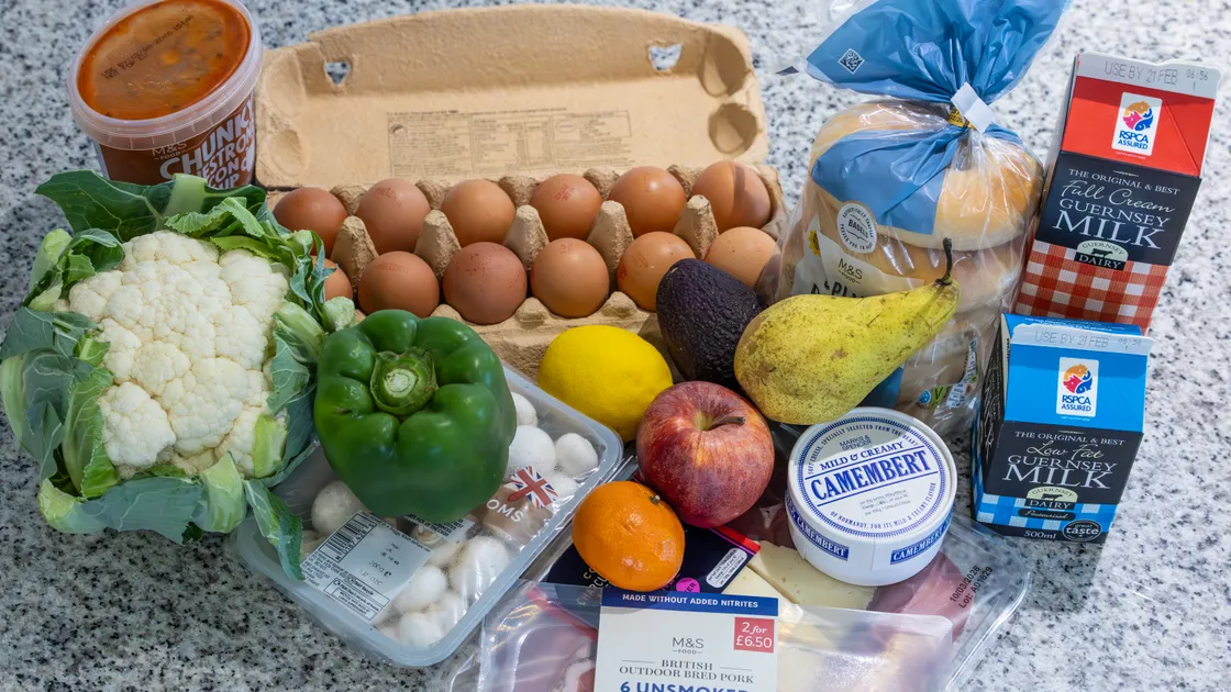 ‘A 5% GST applied to everything – including food – leaves lower income households better off than a 6% GST applied to everything except retail food’