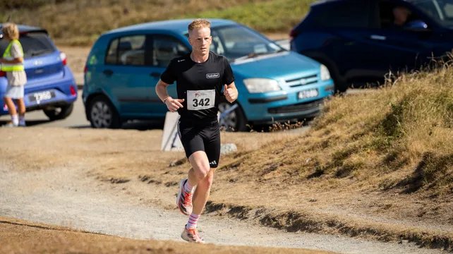 Familiar winners and different chasers in summer cross-country