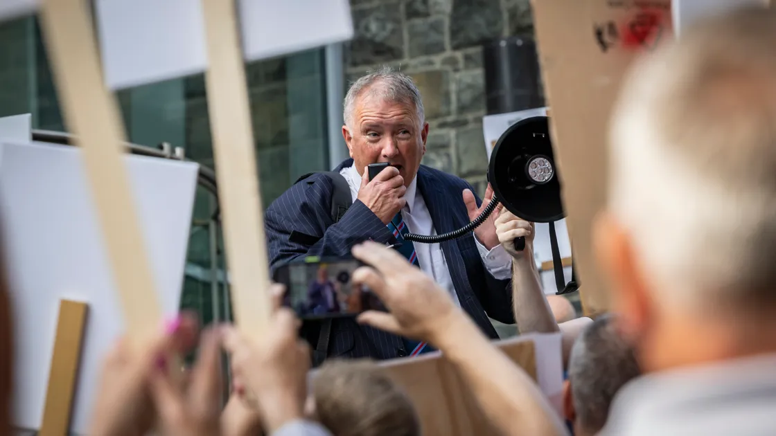 Liam McKenna’s bid to defer the debate for up to two years was defeated by 17 votes to 22.