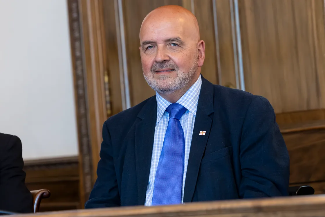 Deputy Jonathan Le Tocq has resigned from P&R.