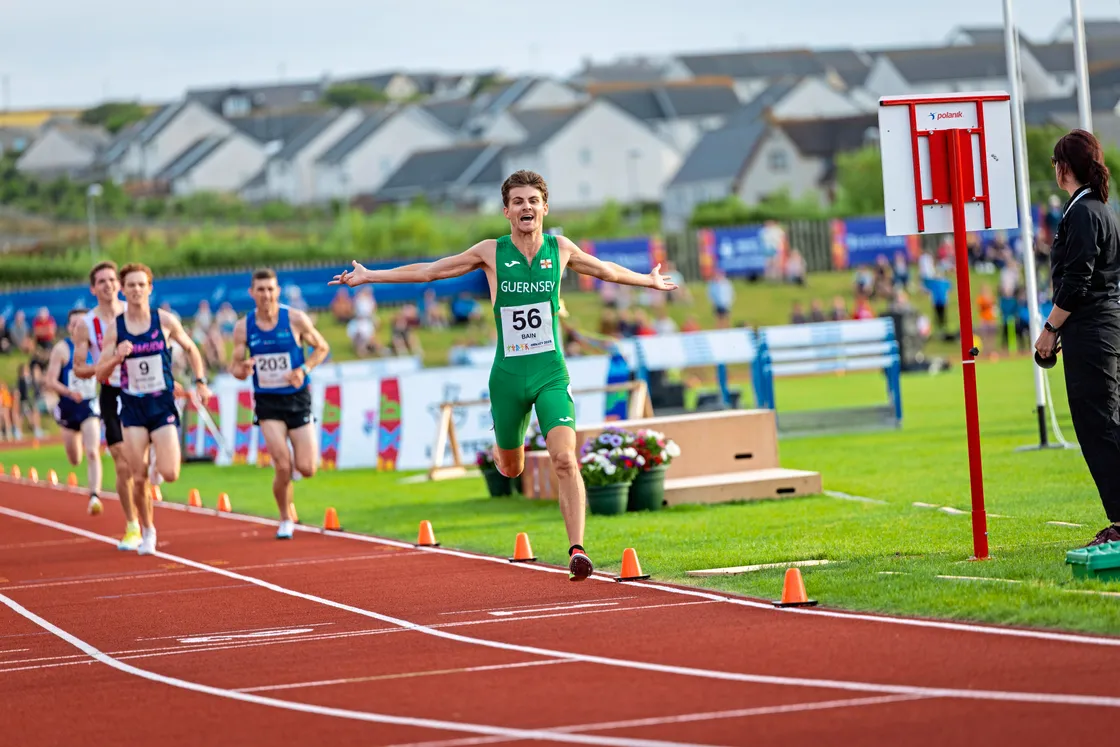Chris Bain crossing the line for a brilliant 500m gold.