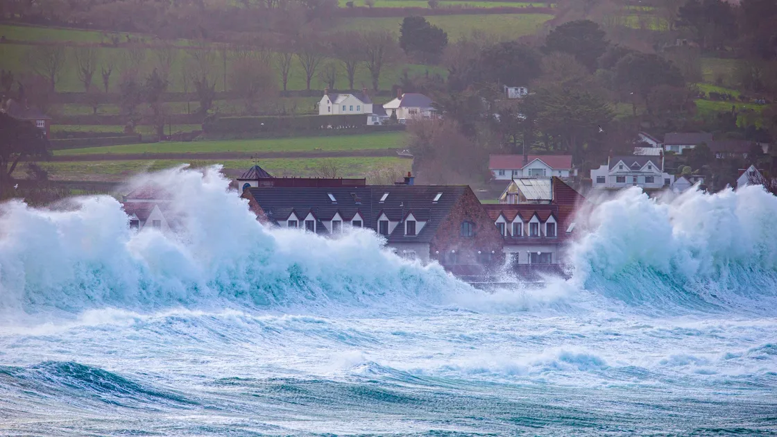 Picture By Peter Frankland. 13-02-20 Strong winds and high tides cause problems on the west coast again. (27166678)