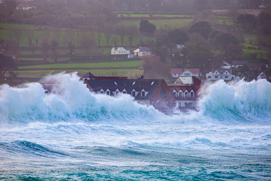 Picture By Peter Frankland. 13-02-20 Strong winds and high tides cause problems on the west coast again. (27166678)