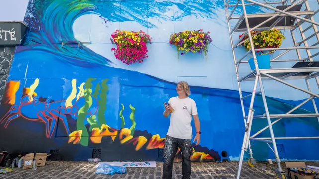 Painting the town blue... Street Art Festival returns to Mill Street