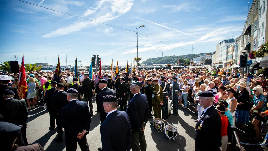 The public gathered at the Quay and Crown Pier. (Picture by Luke Le Prevost, 31257865)