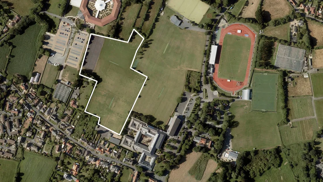 The Grammar School and surrounding playing fields. (Image courtesy of Digimap)
