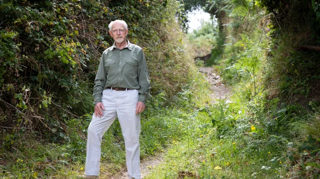 Man injured by cyclists seeks help to find them