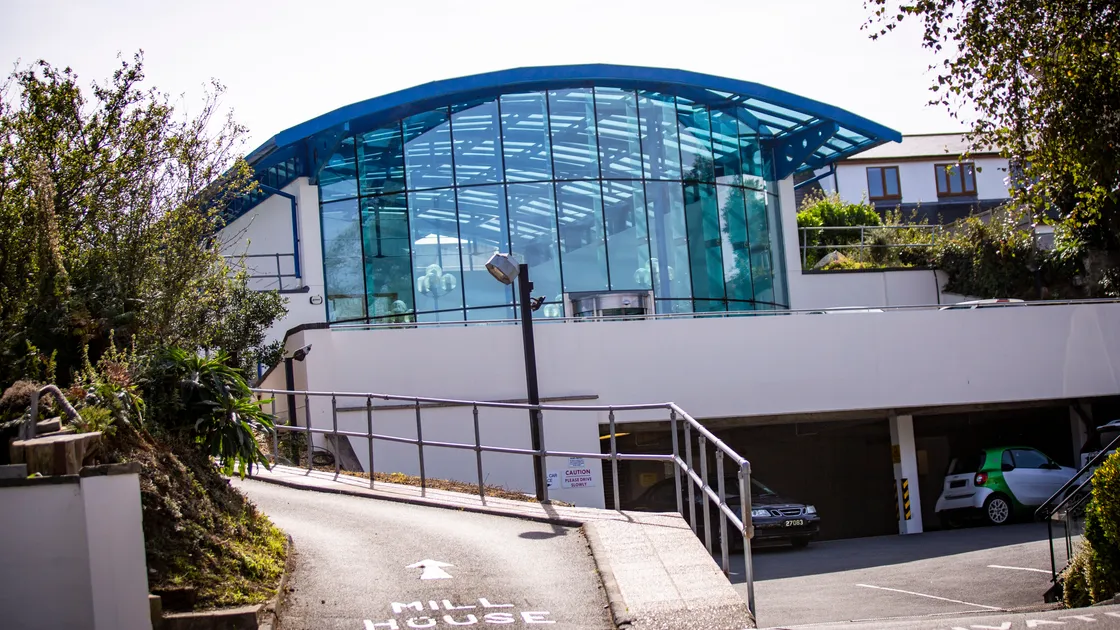 The admissions were revealed as a Medical Practitioners Tribunal hearing got under way in Manchester. (33949341)