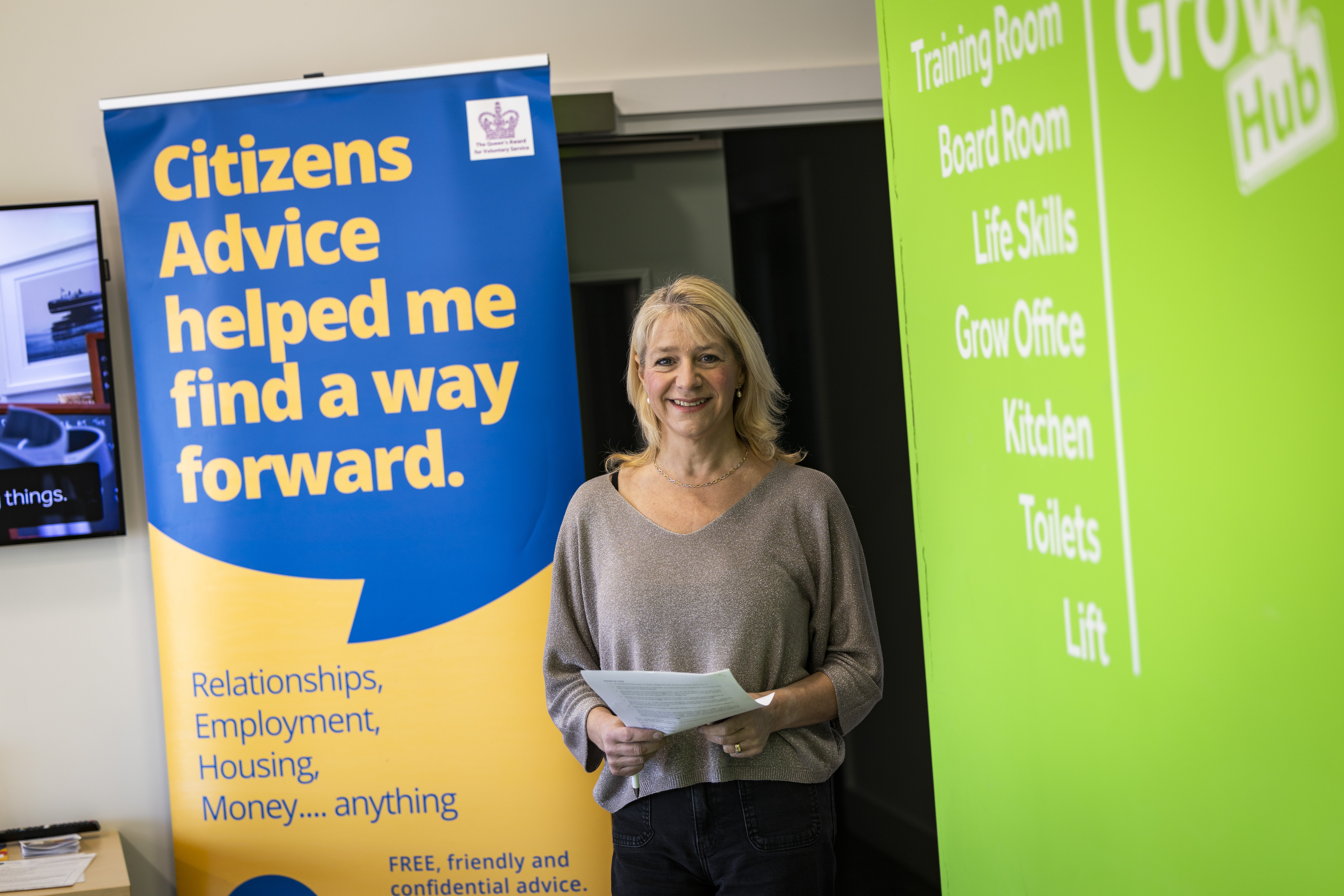 Islanders with total debts of £1m seek Citizens Advice help