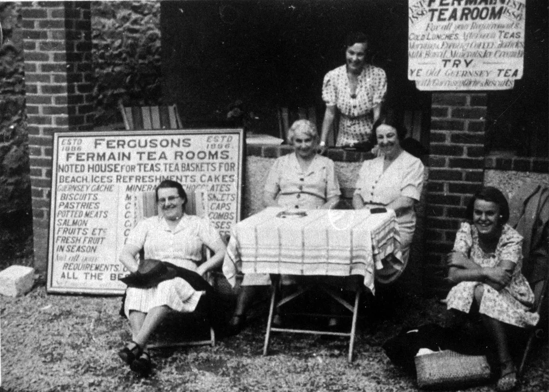 Time for tea at the Fergusons’ - Fermain tea rooms in the 1920s.