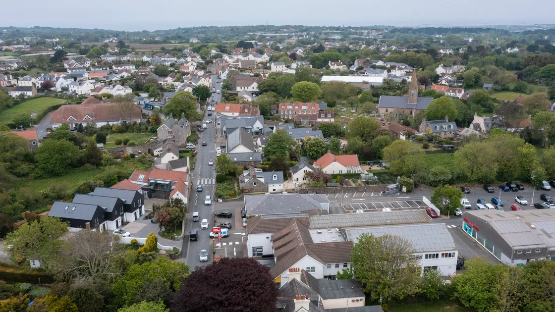 The store, on Grande Rue, marks a further expansion of Iceland’s presence on the island in partnership with local retailer Alliance and is expected to create 25 new jobs.