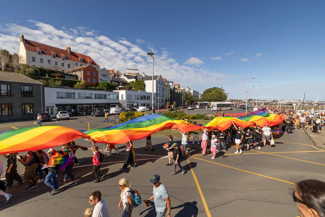 Upon arriving at the bathing pools at the end of the parade, attendees were treated to a fun-fuelled afternoon and evening.
