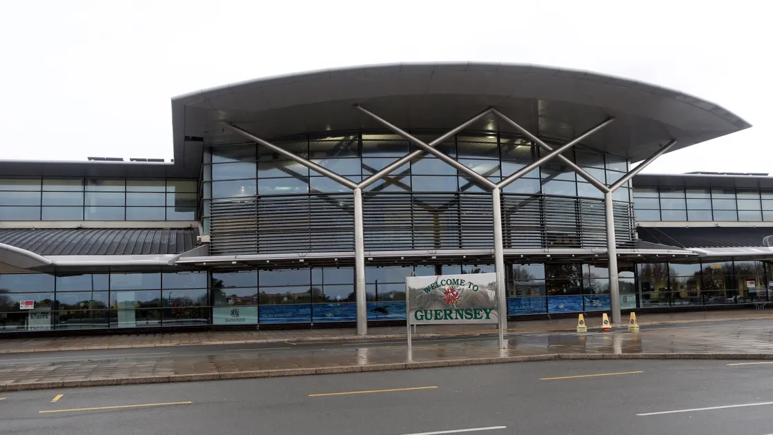 Picture By Steve Sarre 18-12-18.Guernsey Airport. (26811433)