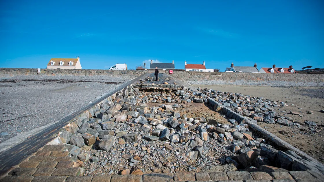 (Picture by Peter Frankland, 24103326)