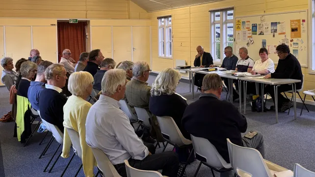 Roadside weeds the hot topic at St Peter’s parish meeting