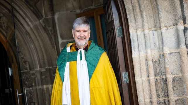 Last Liberation Day service for Dean of Guernsey