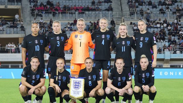 Le Tissier makes history with her first England goal
