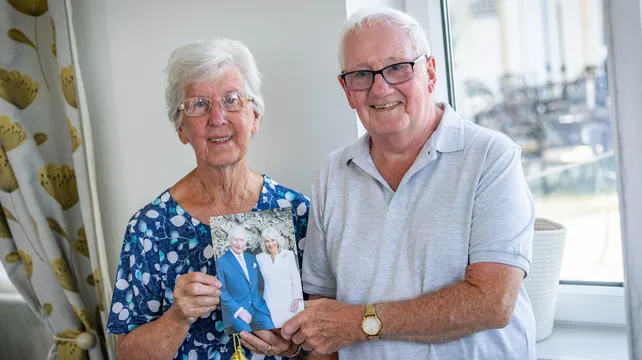 Couple return to honeymoon island for 65th anniversary