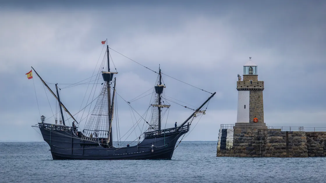 The Nao Victoria, a fully functional, exact replica of the famous 16th-century Spanish carrack that was the first ship in history to circumnavigate the globe between 1519 and 1522, arrived in Guernsey yesterday.