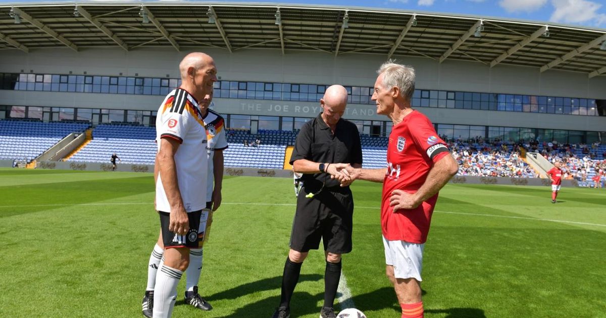 Footie veteran Geoff helps England relive ‘66 victory