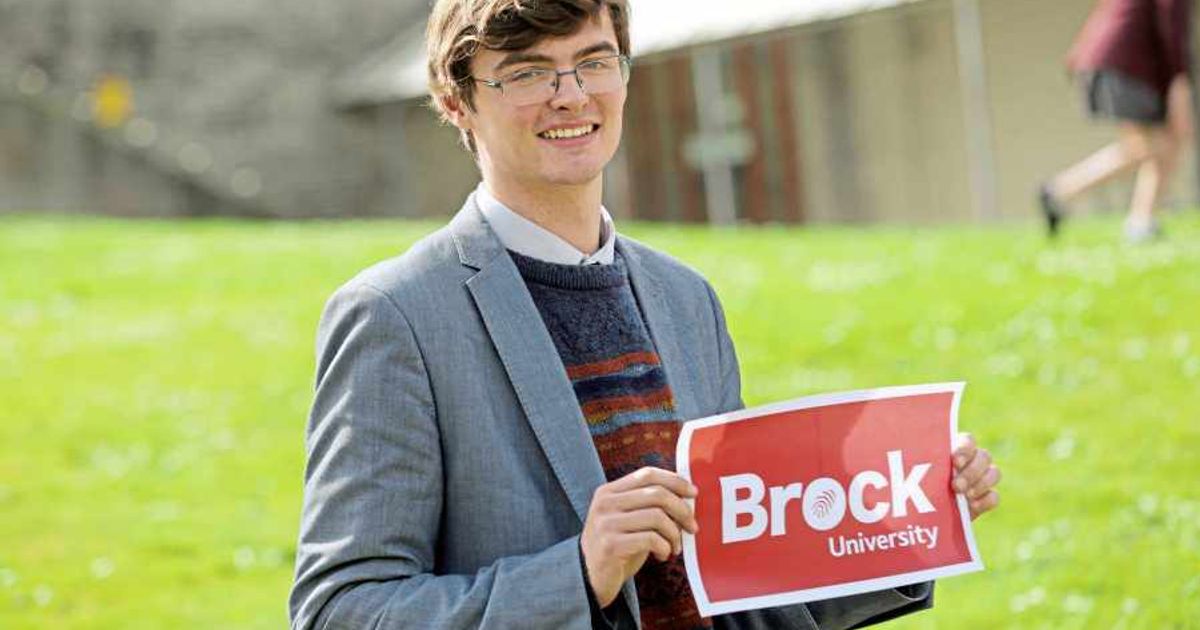 Art student is awarded scholarship to Brock University