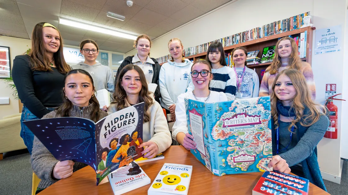 The programme involves volunteers – like those from the Sixth Form Centre – heading into primary education settings in Guernsey to read to the students
