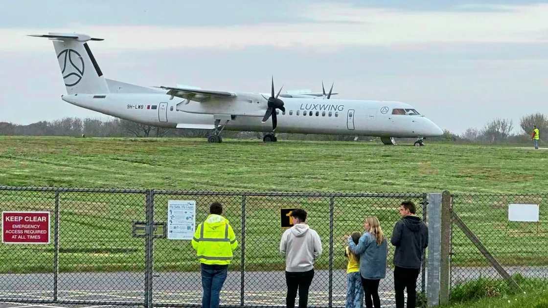 The UK’s Air Accident Investigation Branch has made recommendations in a report on an incident from April 2024 nvolving a De Havilland Canada Dash 8 aircraft which was being wet-leased by Aurigny.  (Picture by Tony Curr, 34823390)