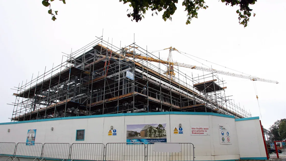 The States is currently modelling on the basis of spending 2% of GDP and a £1bn pipeline of projects. (34096742)