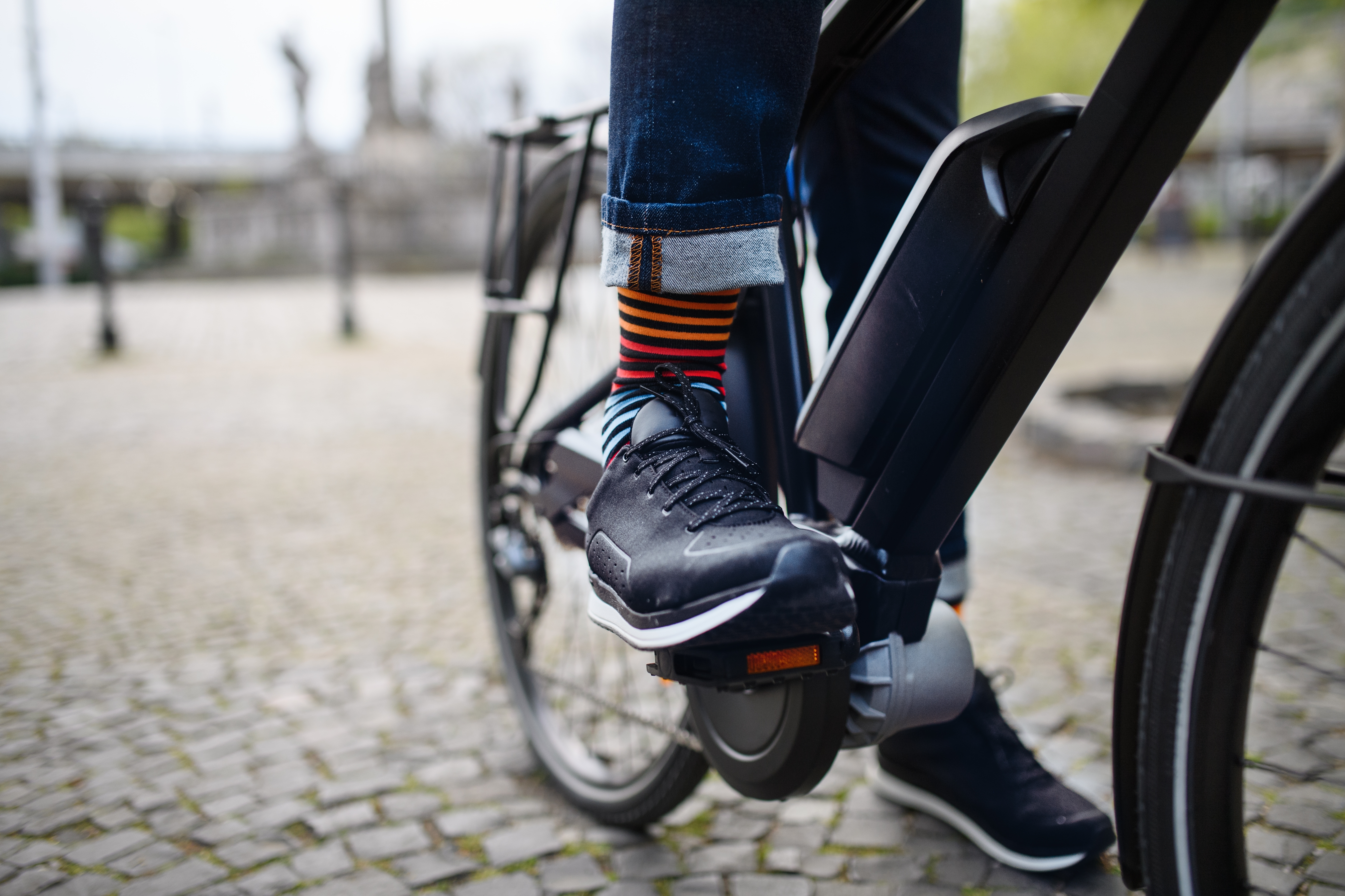 E&I launches review of the legal age for riding e-bikes - poll
