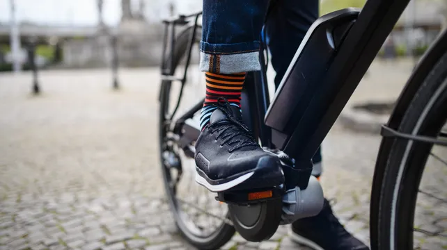 E&I launches review of the legal age for riding e-bikes - poll