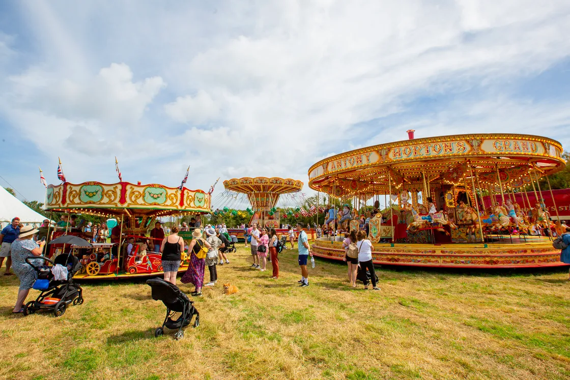 Sunny Sunday trumps a soggy start to Vintage Agricultural Show