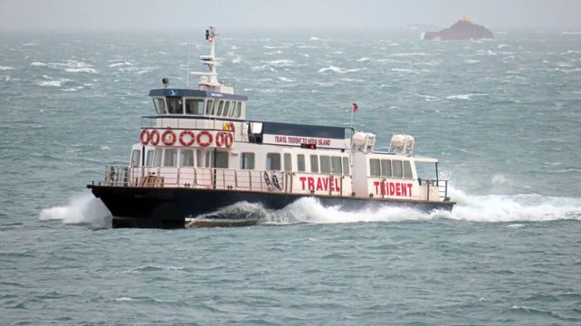 Visitor finds bag full of cash on Herm Trident