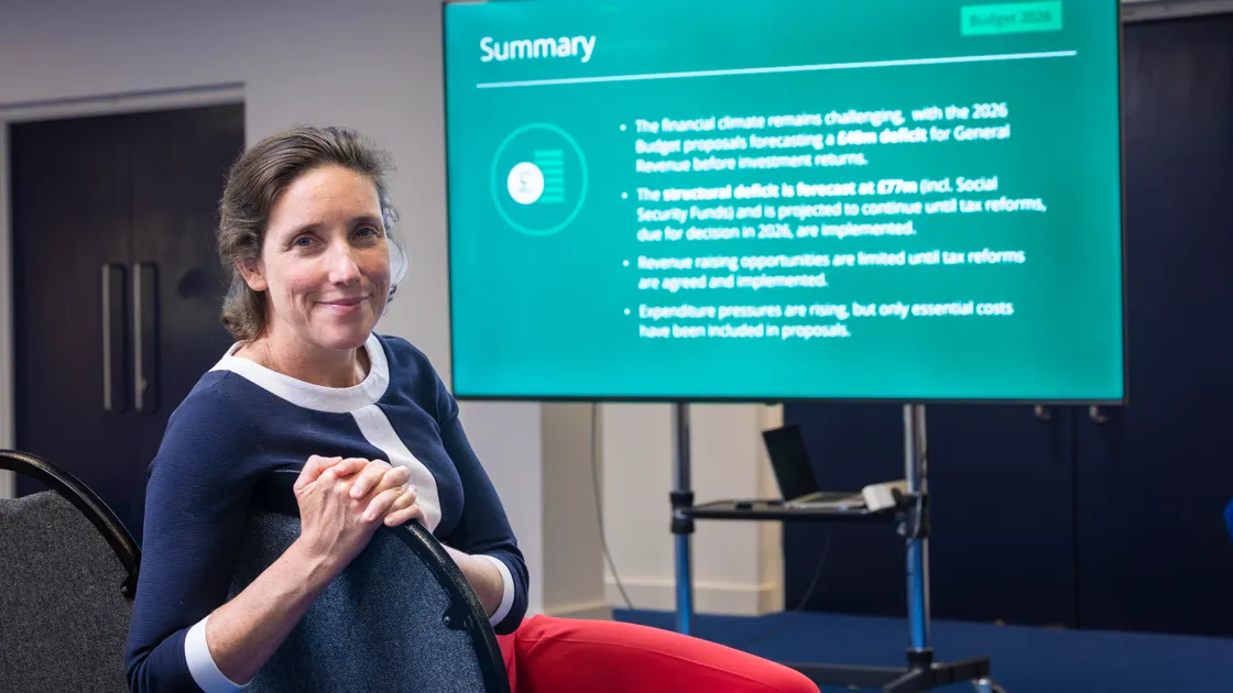 Deputy Lindsay de Sausmarez presented P&R’s draft 2026 Budget last week