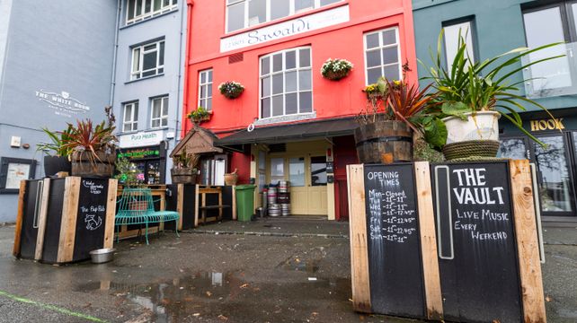 Let the music play on ... The Vault is back