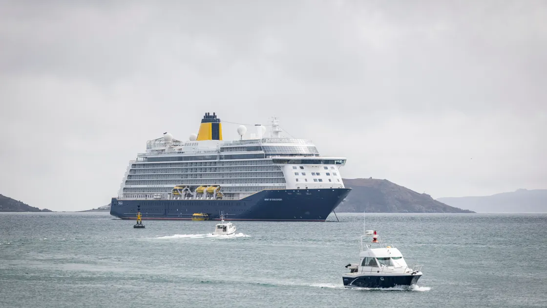 Spirit of Discovery cruise ship visiting yesterday.  (Pictures by Sophie Rabey, 34869304)