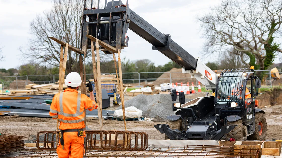 The move of the whole Guernsey Institute to Les Ozouets Campus could be used to trigger a fresh start for the organisation, according to a consultants’ report.