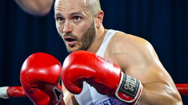 Bill-topper Gogercaks takes final bout win for the team