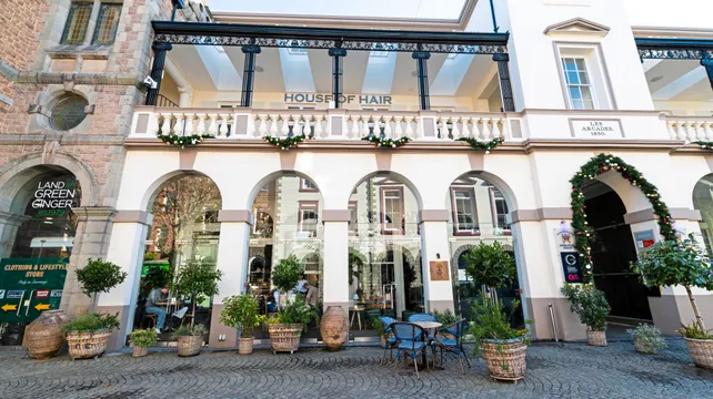 New restaurants Vraic and Alba star in Michelin Guide