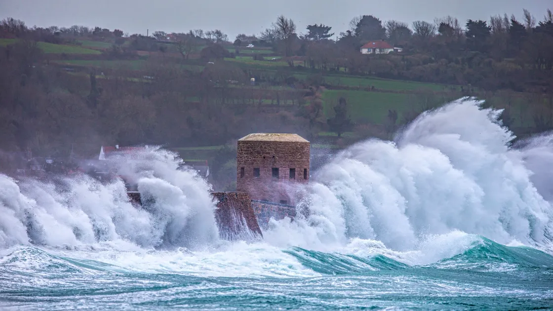 Picture By Peter Frankland. 13-02-20 Strong winds and high tides cause problems on the west coast again. (27166688)