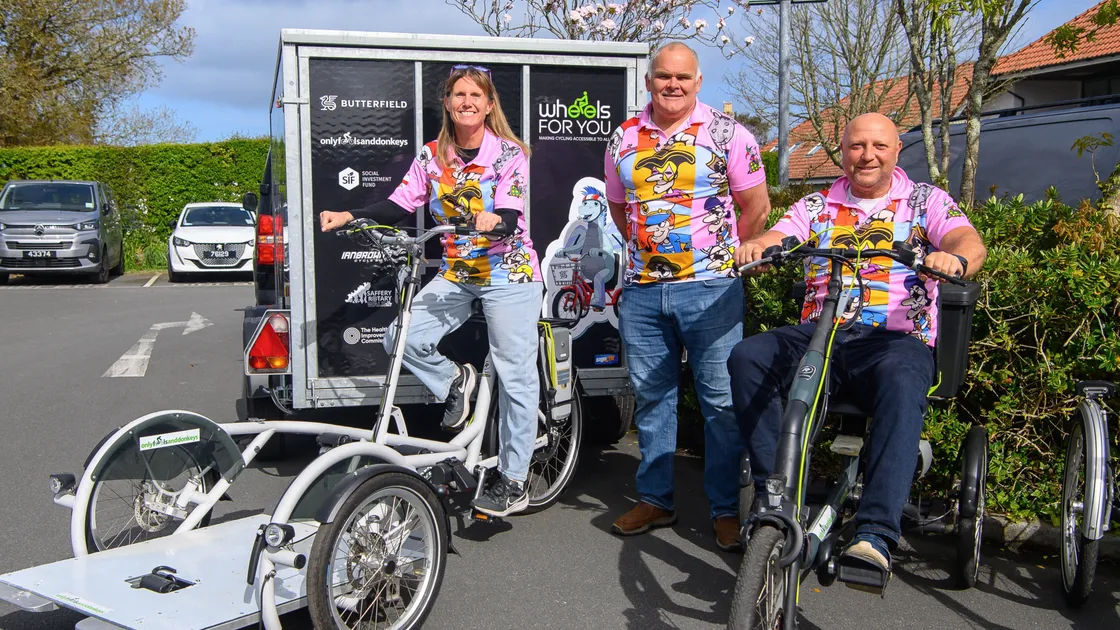 From left to right, Donna Allan, Jim Smart and Kevin Allan from Only Fools and Donkeys handed over the trailer which the charity has donated to Wheels For You.