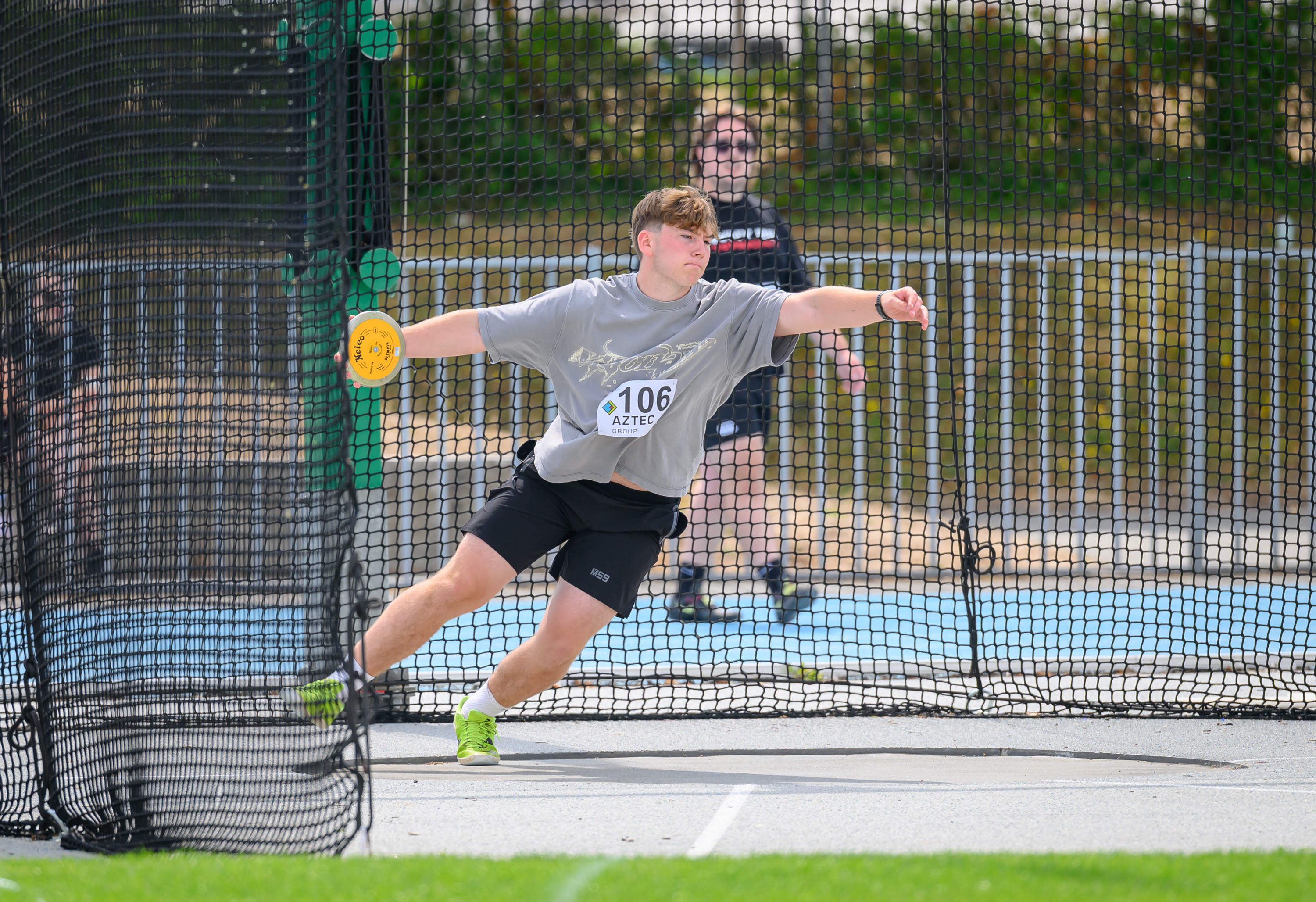 Teenager Prince rewrites 38-year-old discus record